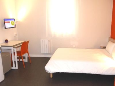 Montempo Apparthotel Paris-Velizy Bagian luar foto